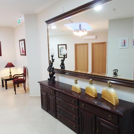 Hostal Montemayor Moguer Bagian luar foto