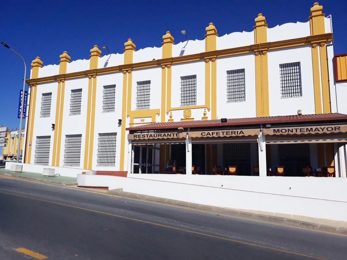 Hostal Montemayor Moguer Bagian luar foto
