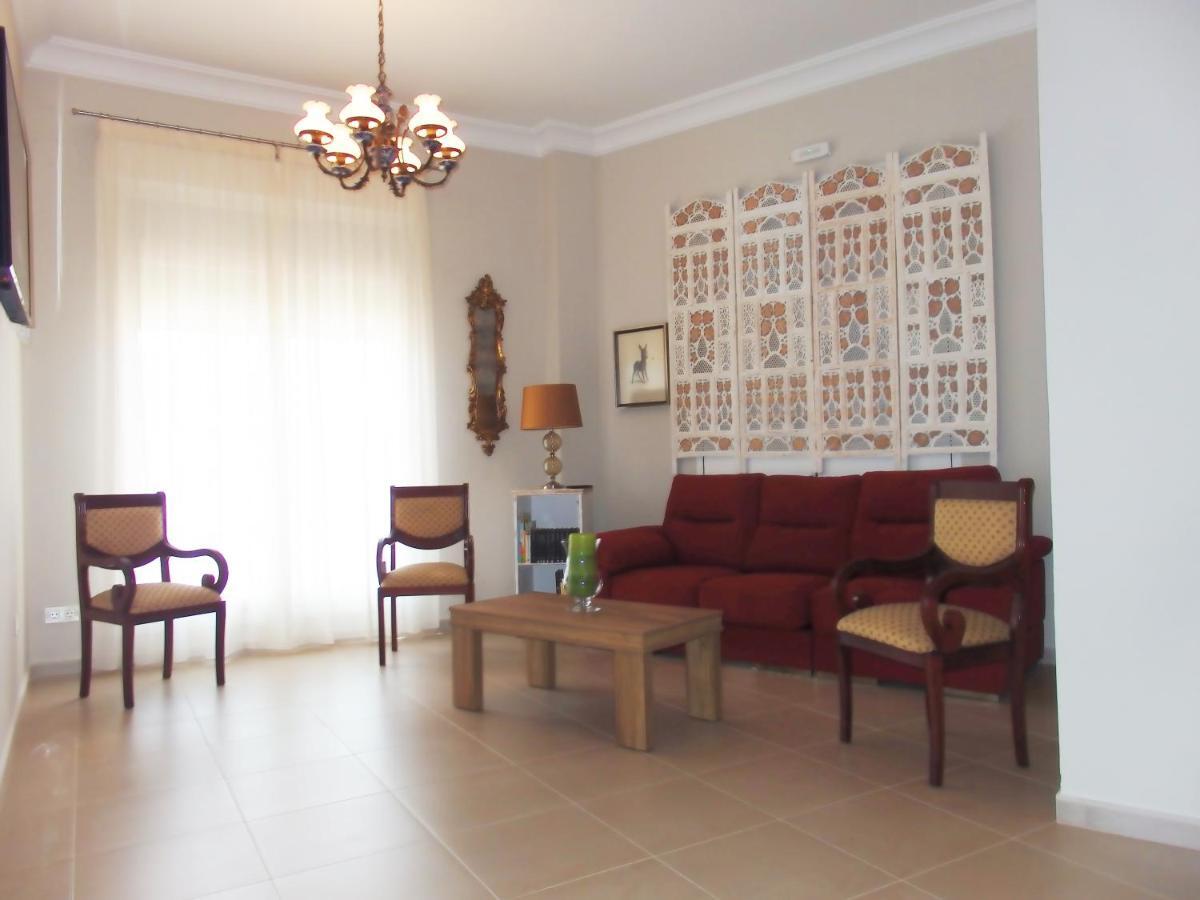 Hostal Montemayor Moguer Bagian luar foto