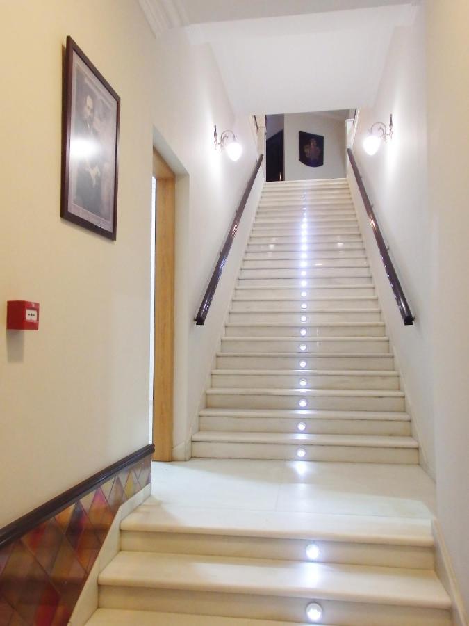 Hostal Montemayor Moguer Bagian luar foto