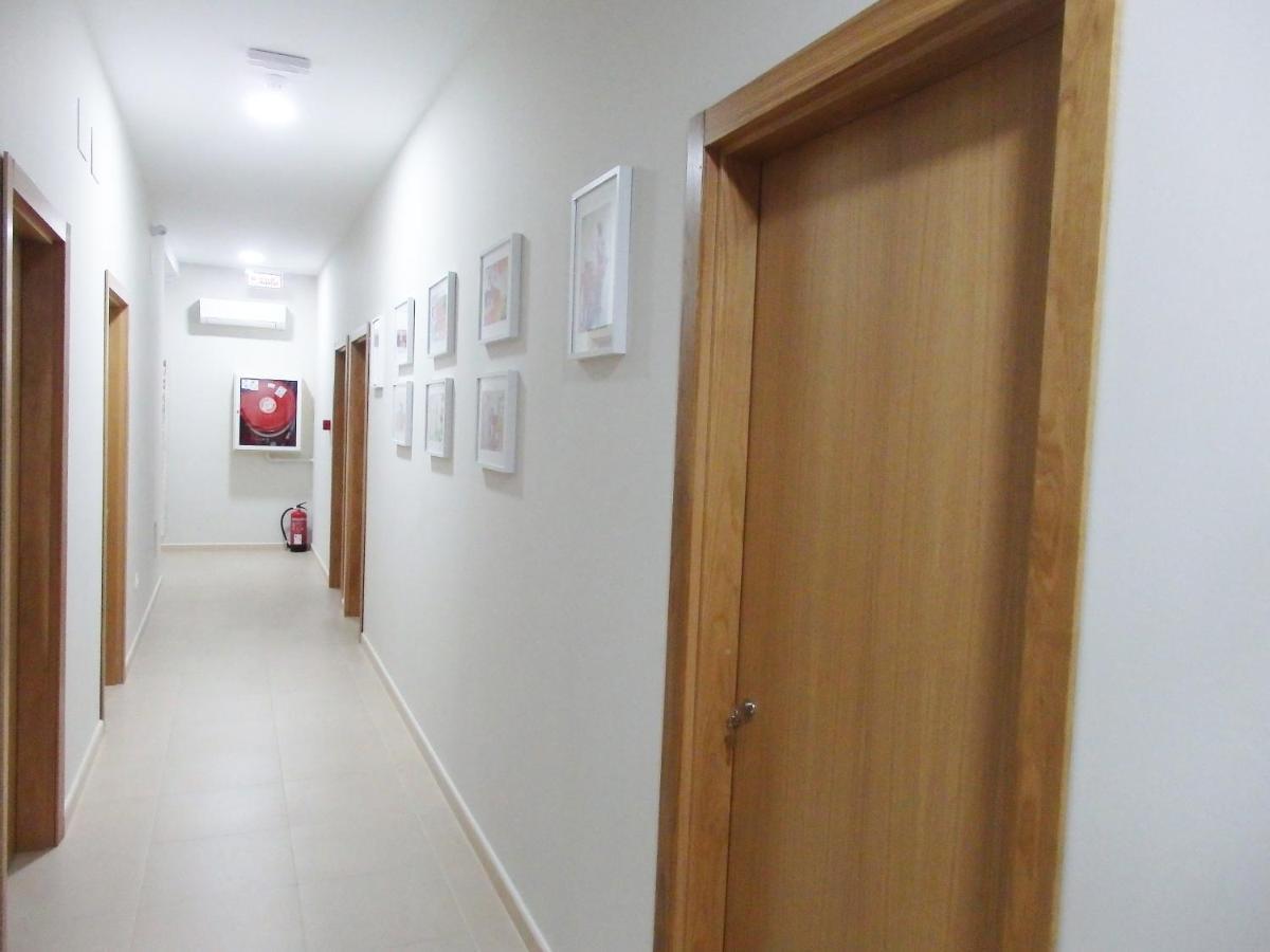Hostal Montemayor Moguer Bagian luar foto
